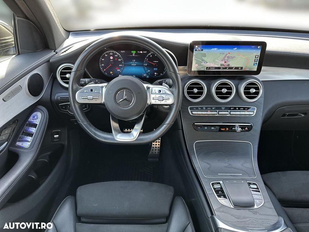 Mercedes-Benz GLC 300 de 4Matic 9G-TRONIC AMG Line - 11