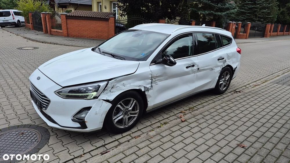 Ford Focus 1.5 EcoBlue Connected - 5