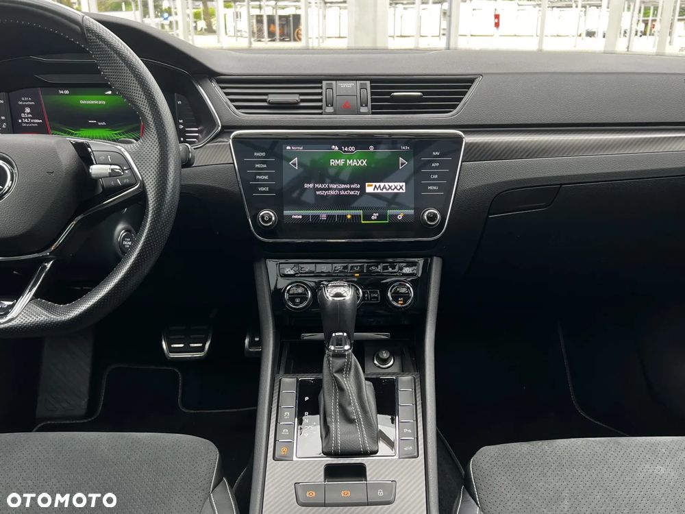 Skoda Superb 2.0 TDI SCR 4x4 Sportline DSG - 25