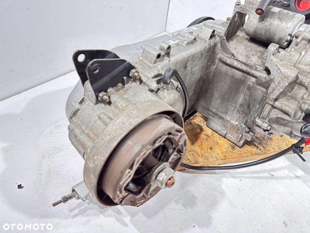 Silnik Piaggio Fly 125 17.473 km - 11