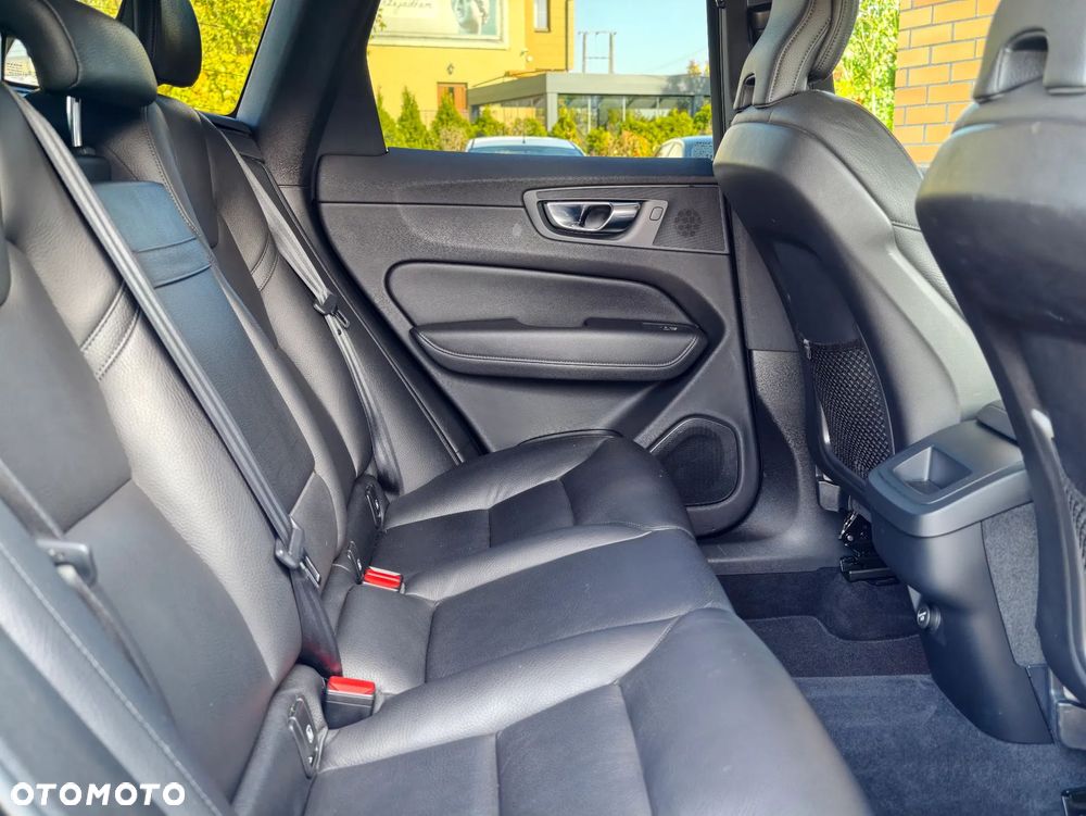 Volvo XC 60 D4 Inscription - 33