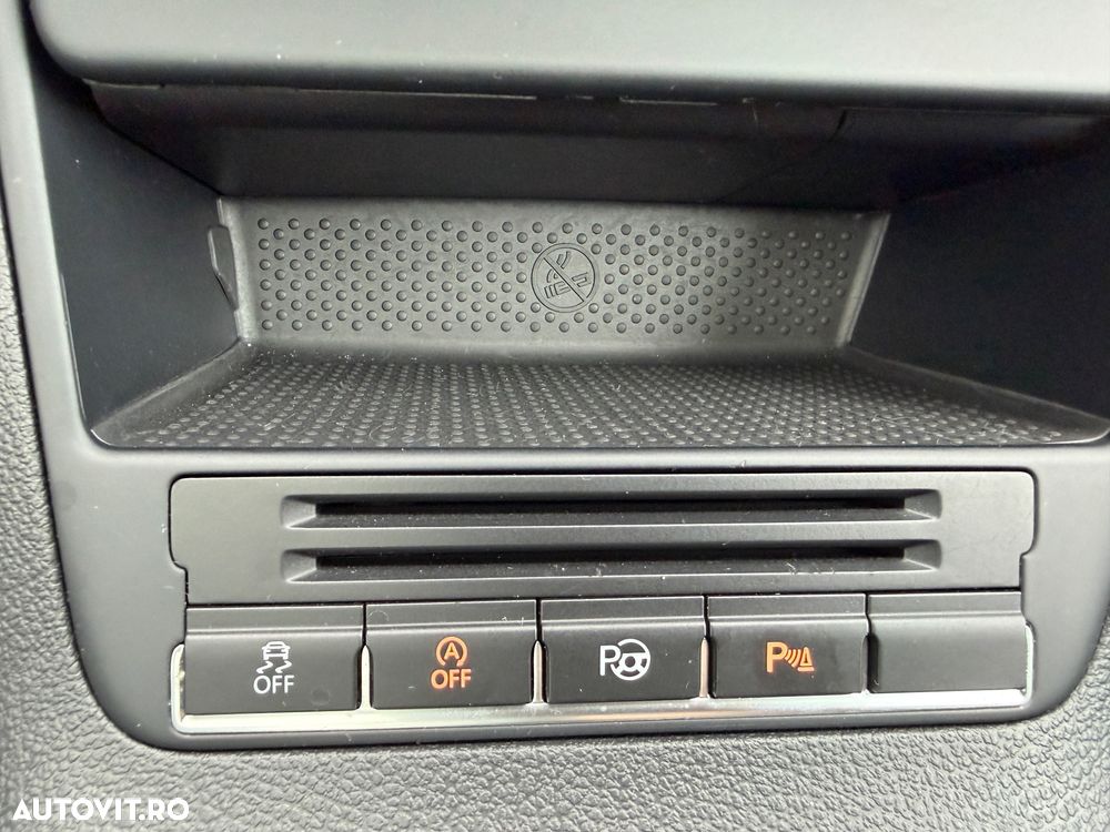 Volkswagen Tiguan 2.0 TDI DPF 4Motion BlueMotion Technology Lounge Sport & Style - 18