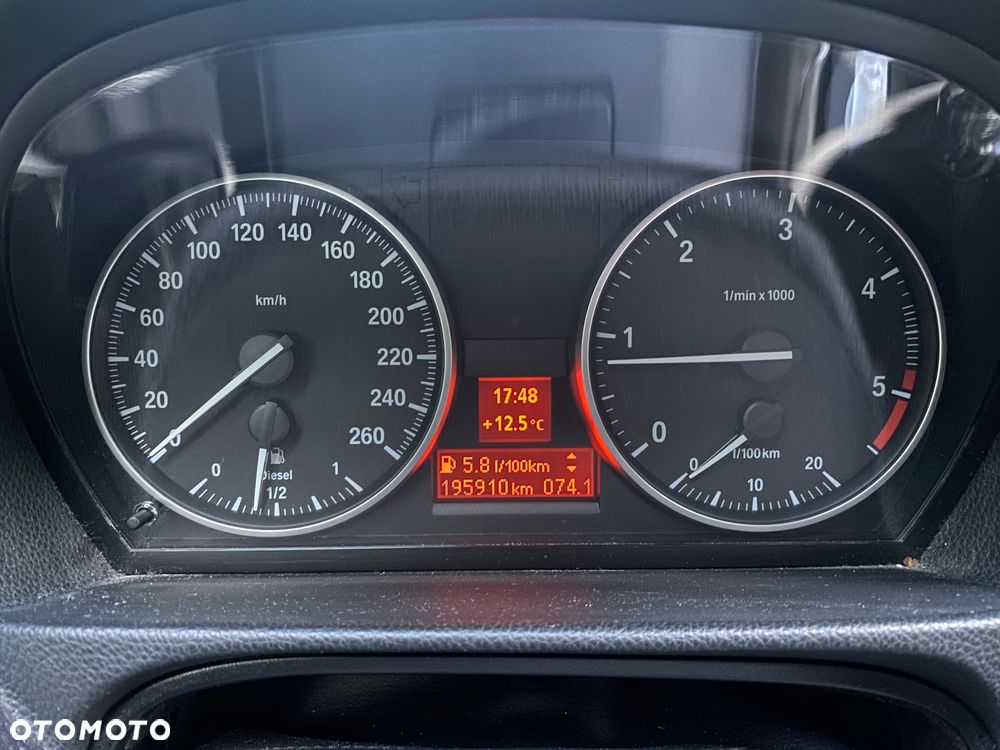 BMW Seria 3 320d xDrive - 13