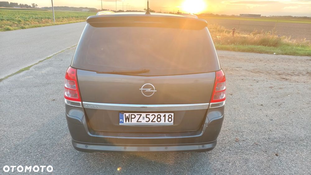 Opel Zafira - 2