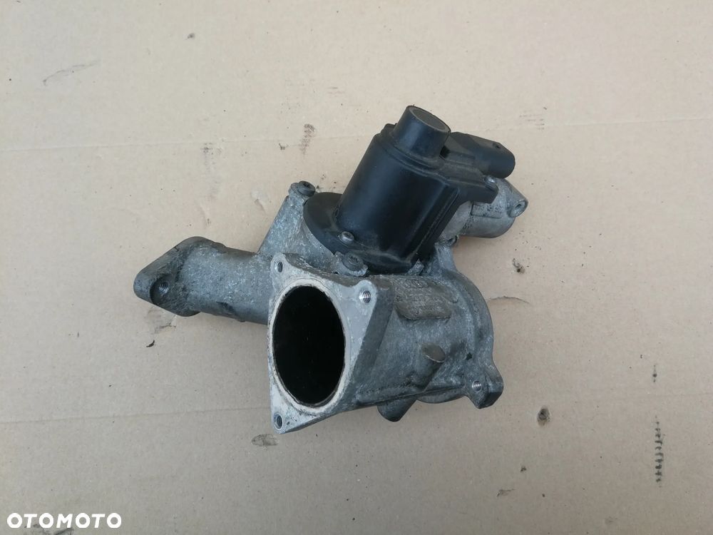 Zawór EGR Golf V Touran 1.9 TDI BLS 2.0 TDI BMP 03G131501D - 12