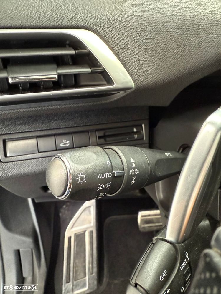 Peugeot 3008 1.5 BlueHDi GT Line EAT8 - 20