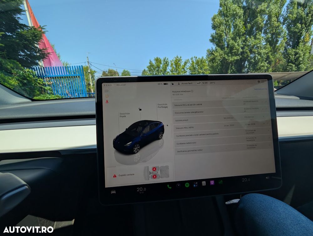 Tesla Model Y - 22