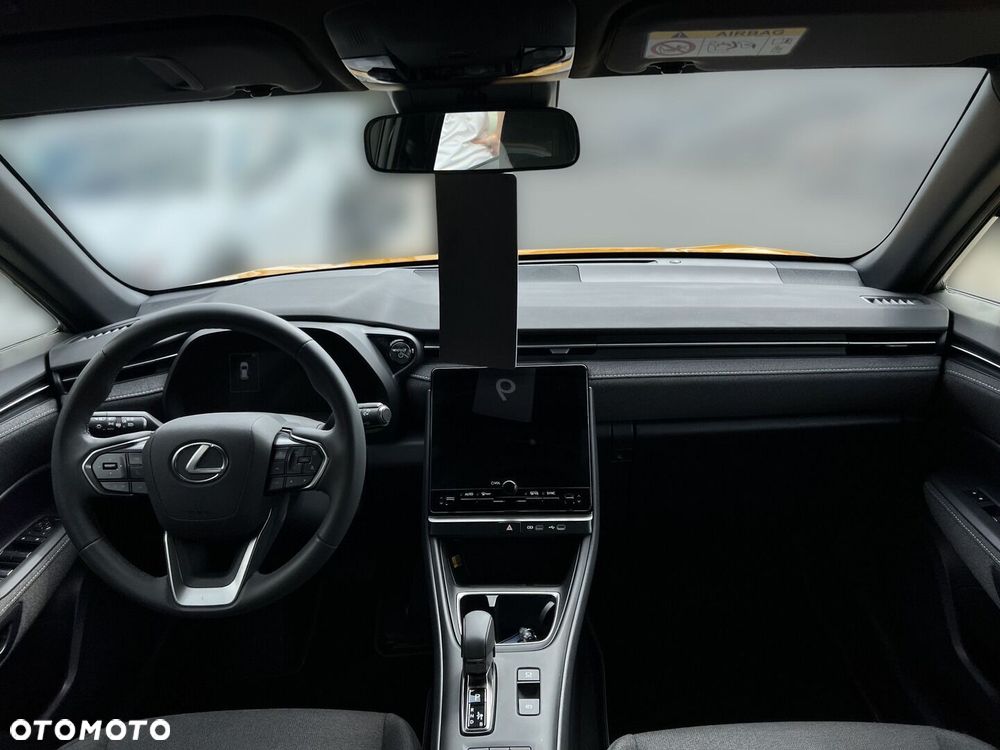 Lexus LBX 1.5 Hybrid - 3