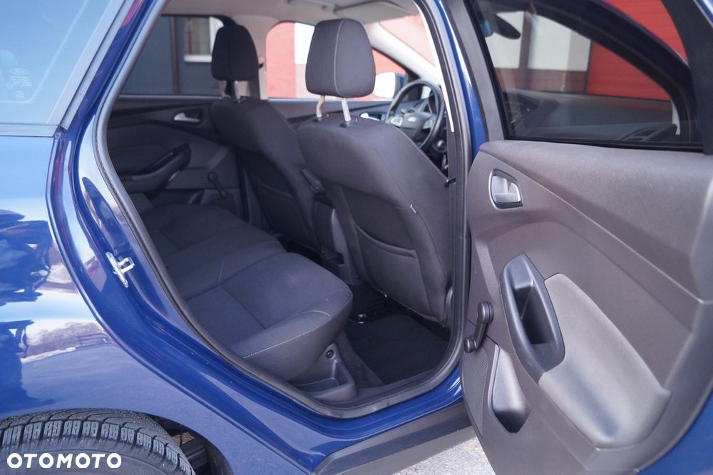 Ford Focus - 25