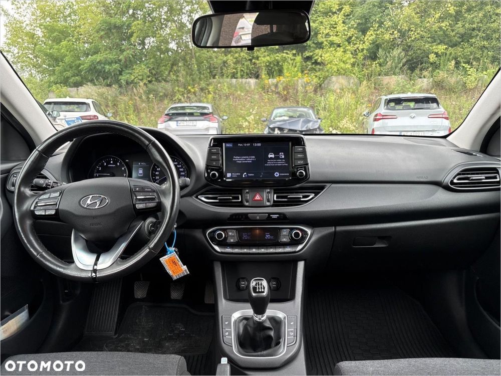 Hyundai i30 1.0 T-GDI Smart - 10