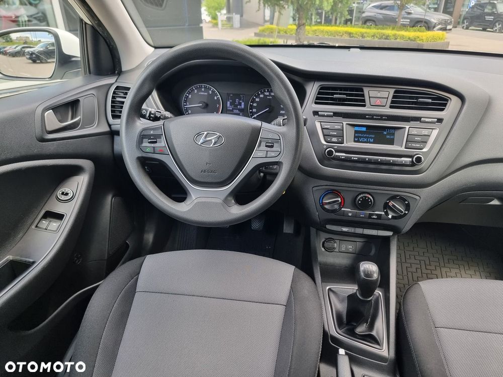 Hyundai i20 1.2 BlueDrive Classic + - 27