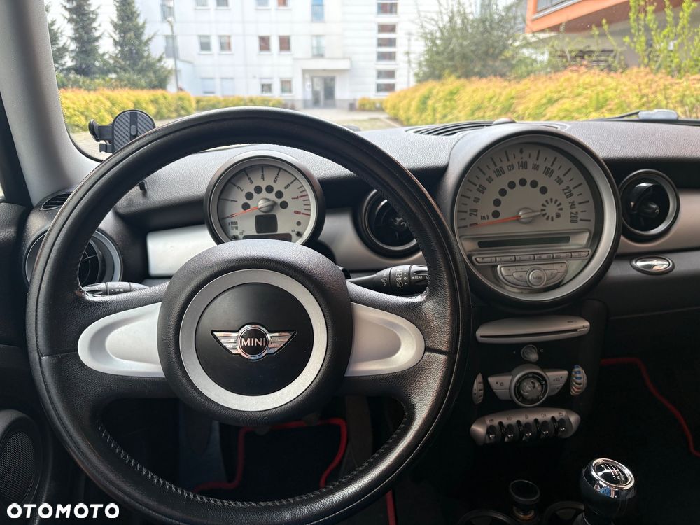 MINI ONE - 10