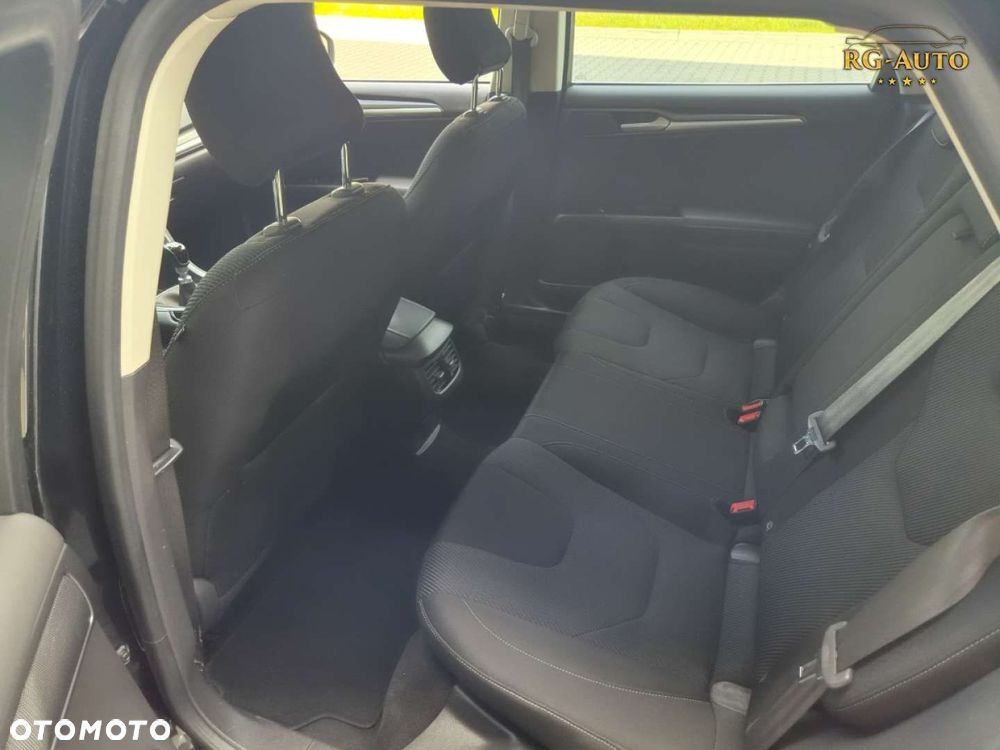 Ford Mondeo - 29