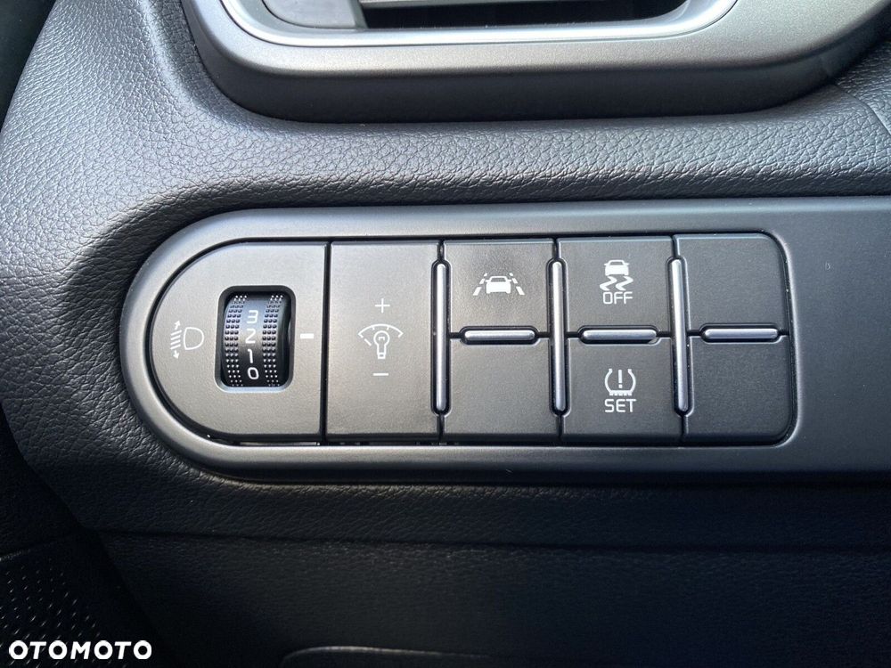 Kia XCeed - 18