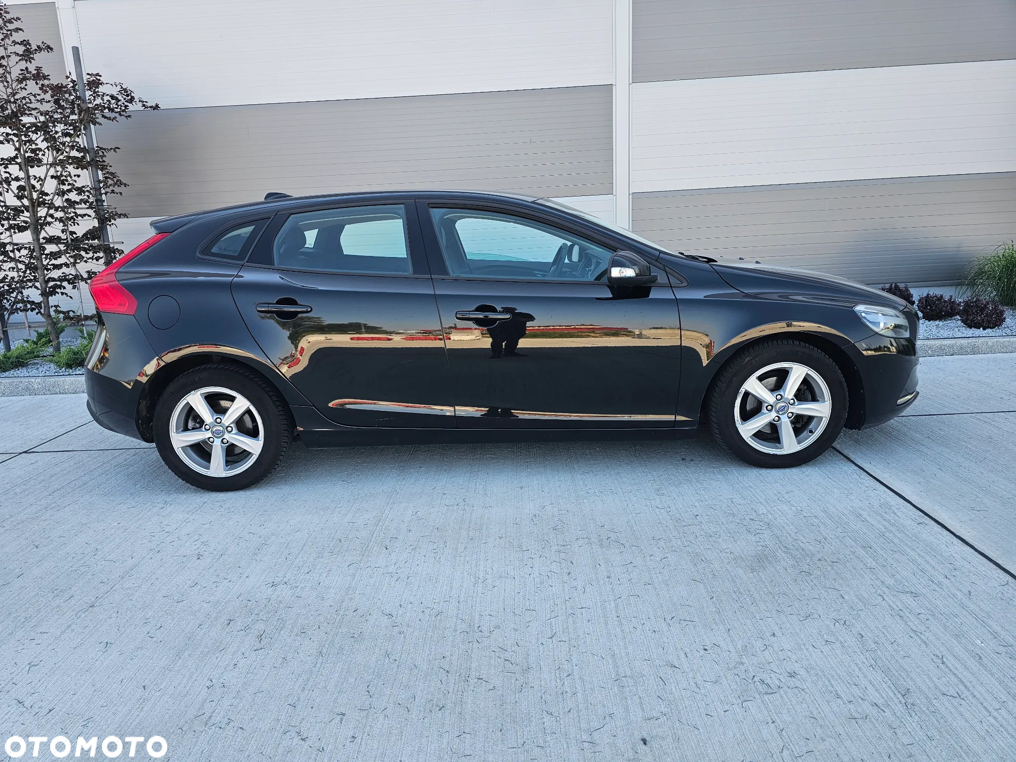 Volvo V40 D2 Momentum - 3