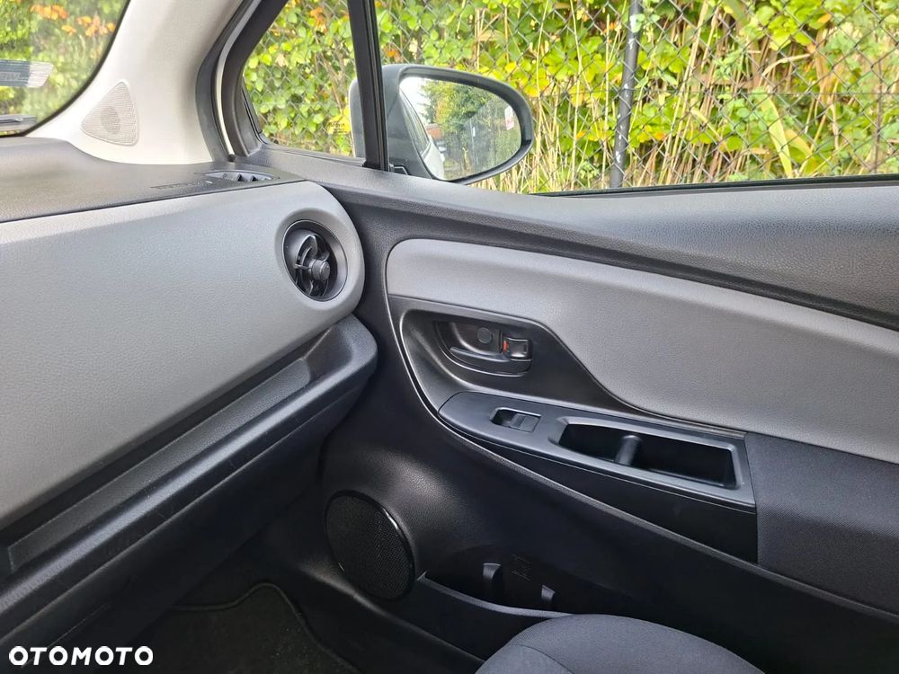 Toyota Yaris 1.0 Active - 19