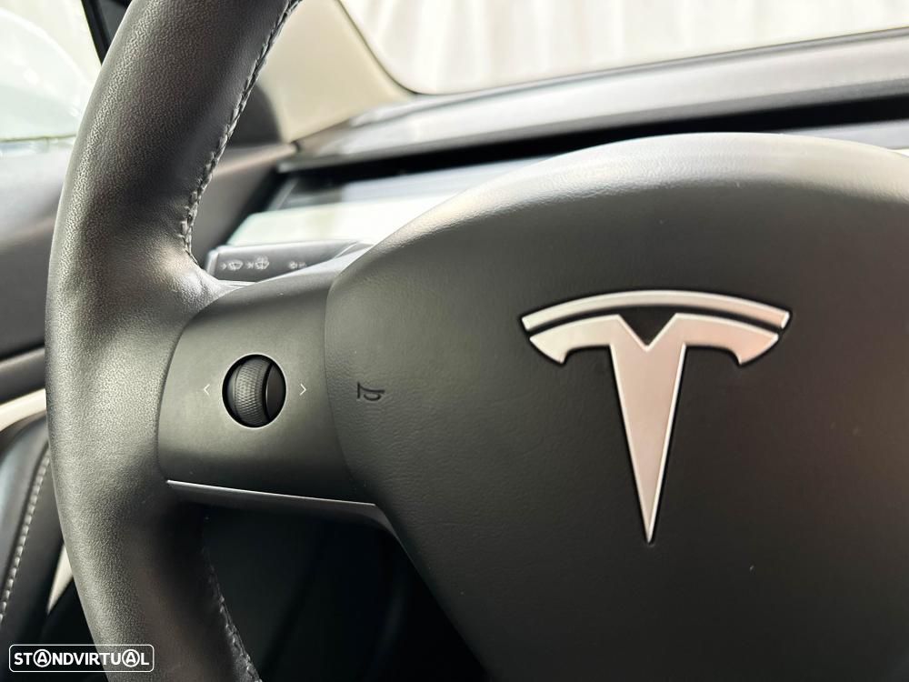 Tesla Model 3 Long-Range Dual Motor AWD - 41