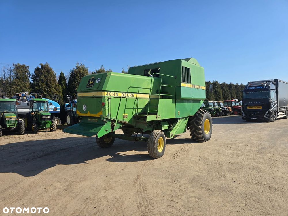 John Deere 1075 - 6