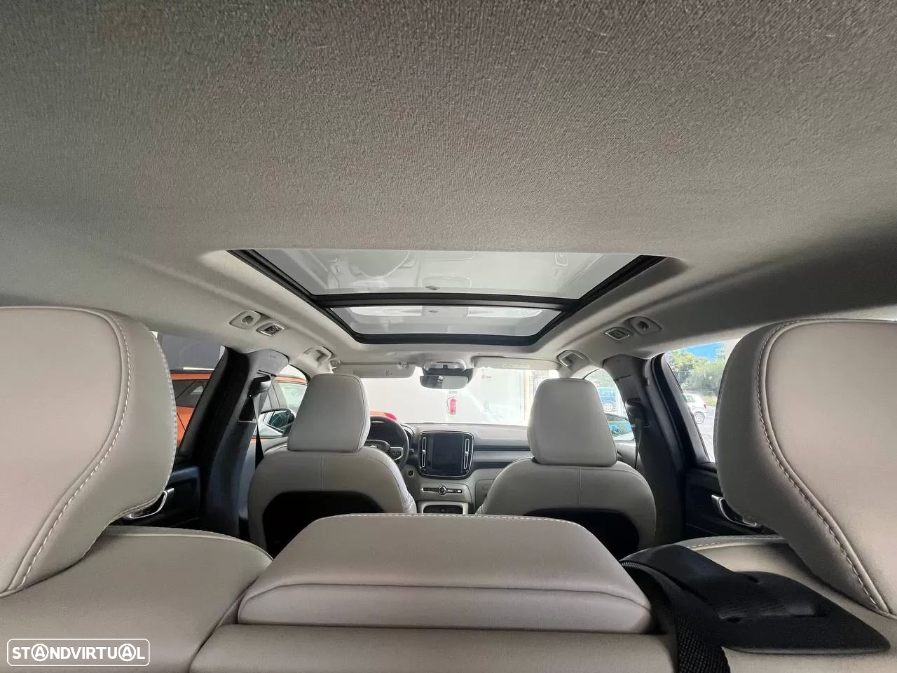 Volvo XC 40 1.5 T2 Plus Dark Auto - 16
