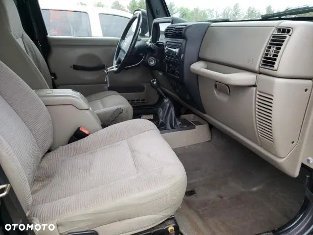 Jeep Wrangler 3.8 Sahara - 9