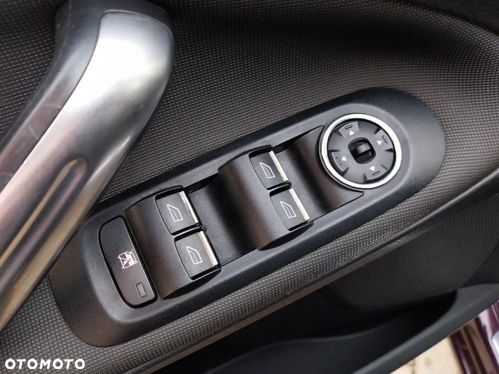 Ford S-Max 2.0 Titanium - 17