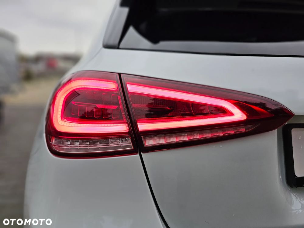 Mercedes-Benz Klasa A 180 AMG Line 7G-DCT - 10