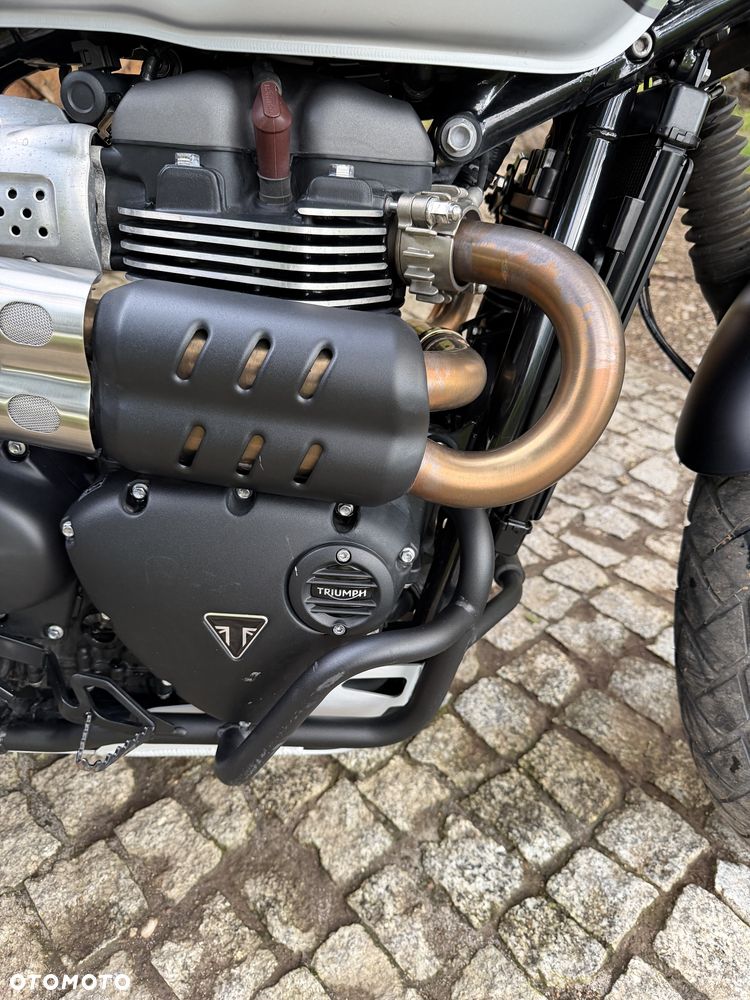 Triumph Street Scrambler - 13