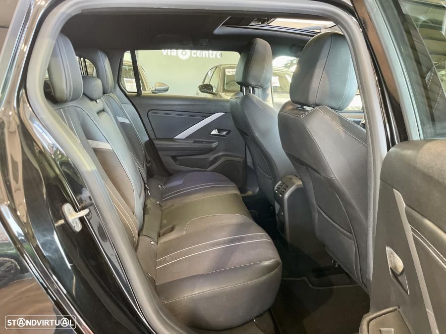 Opel Astra Sports Tourer 1.2 T GS Line - 27