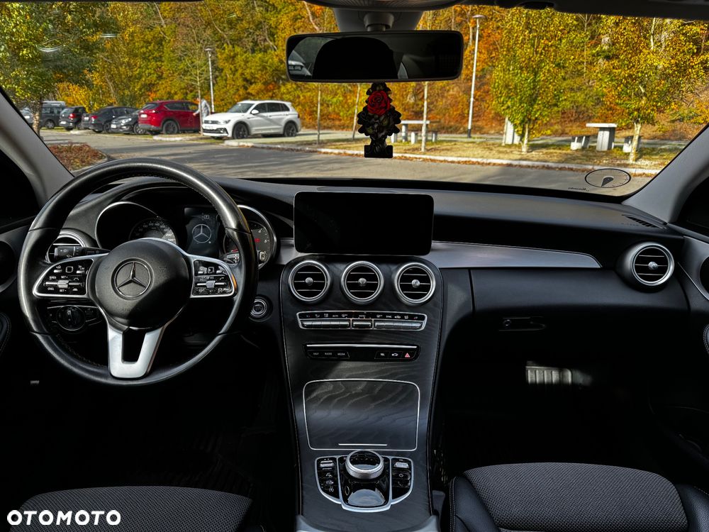 Mercedes-Benz Klasa C 220 d T 9G-TRONIC Avantgarde - 40