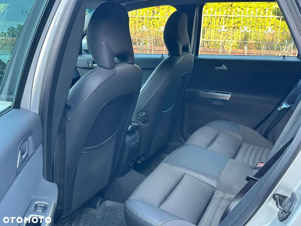 Volvo V50 1.6D DPF DRIVe Kinetic - 13