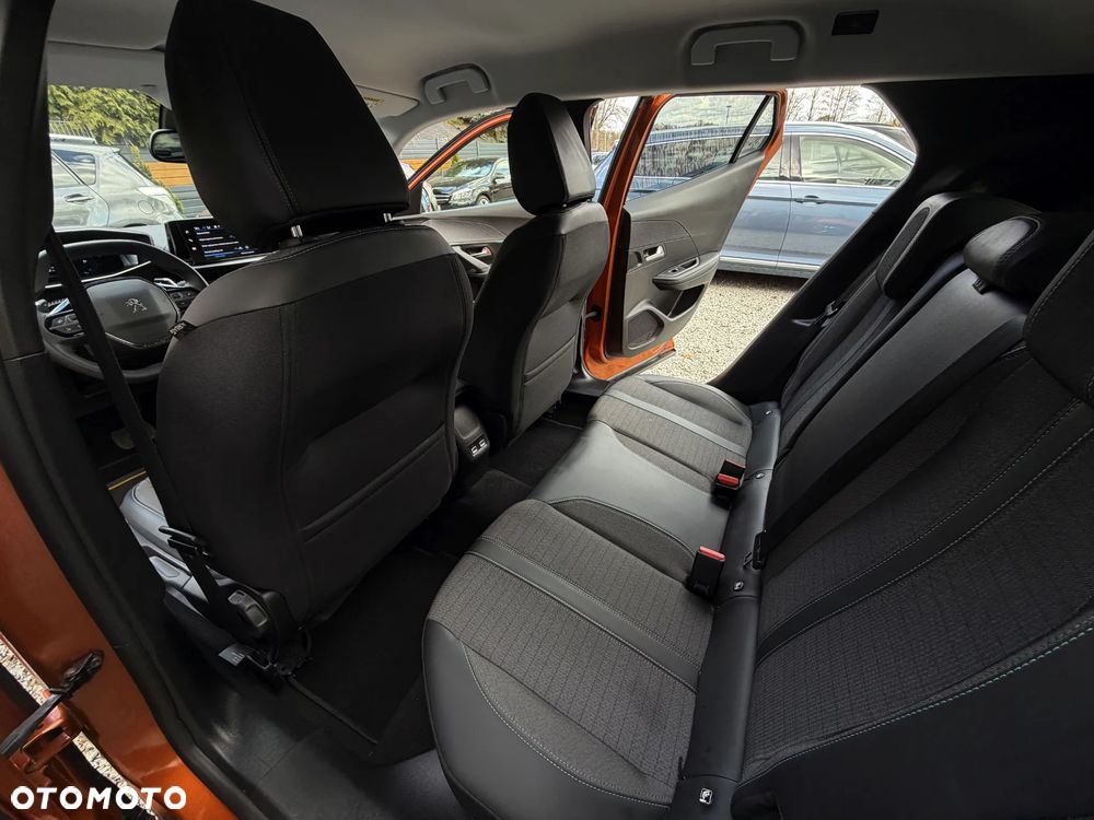 Peugeot 2008 1.2 PureTech Allure Pack S&S EAT8 - 21