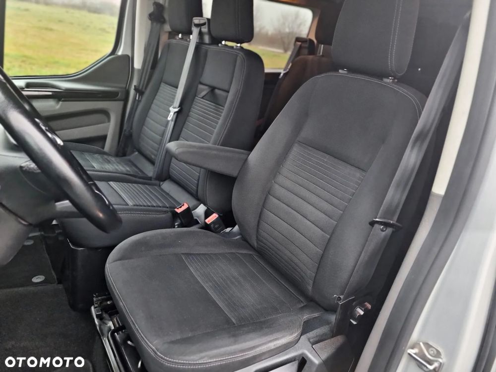 Ford TRANSIT CUSTOM - 28