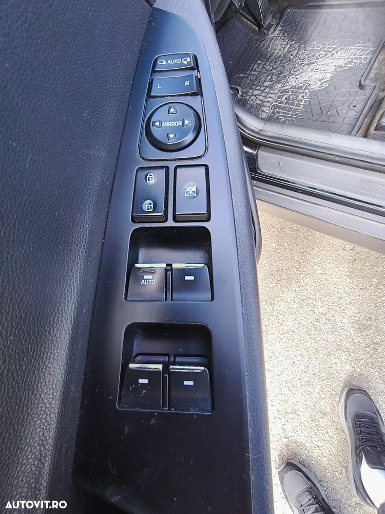 Hyundai Tucson 2.0 CRDI 4WD 6AT Luxury Pack+ - 24