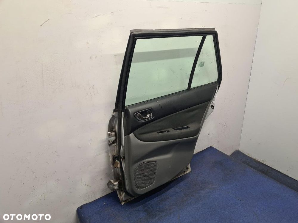 MITSUBISHI GALANT VIII KOMBI DRZWI TYŁ PRAWE A69 - 11