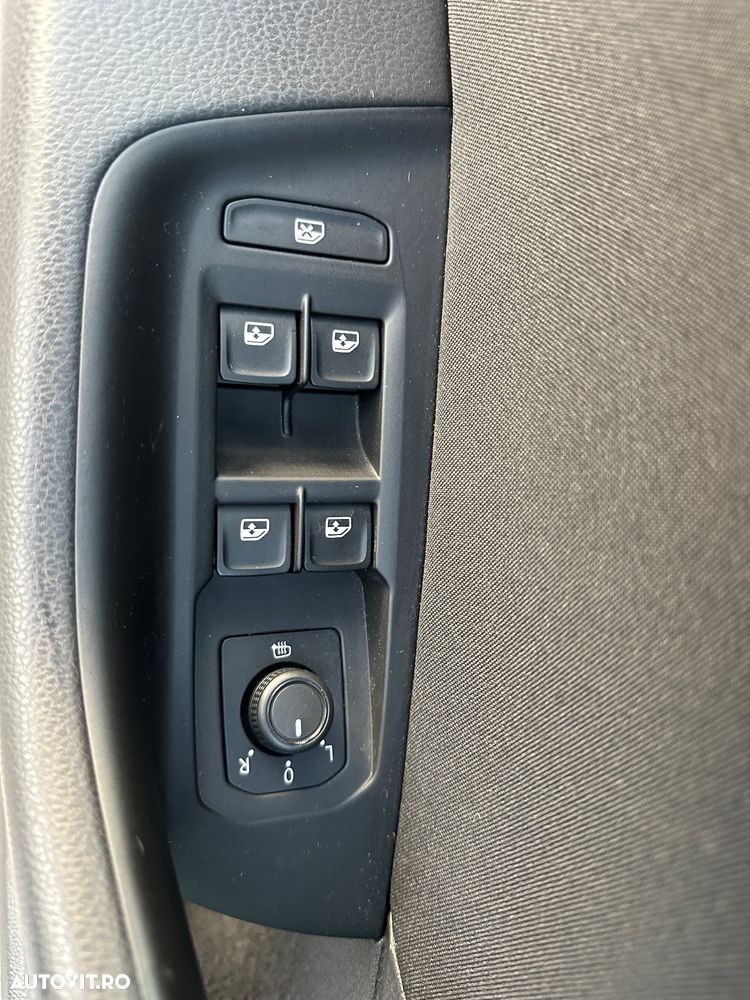 Volkswagen Passat - 28