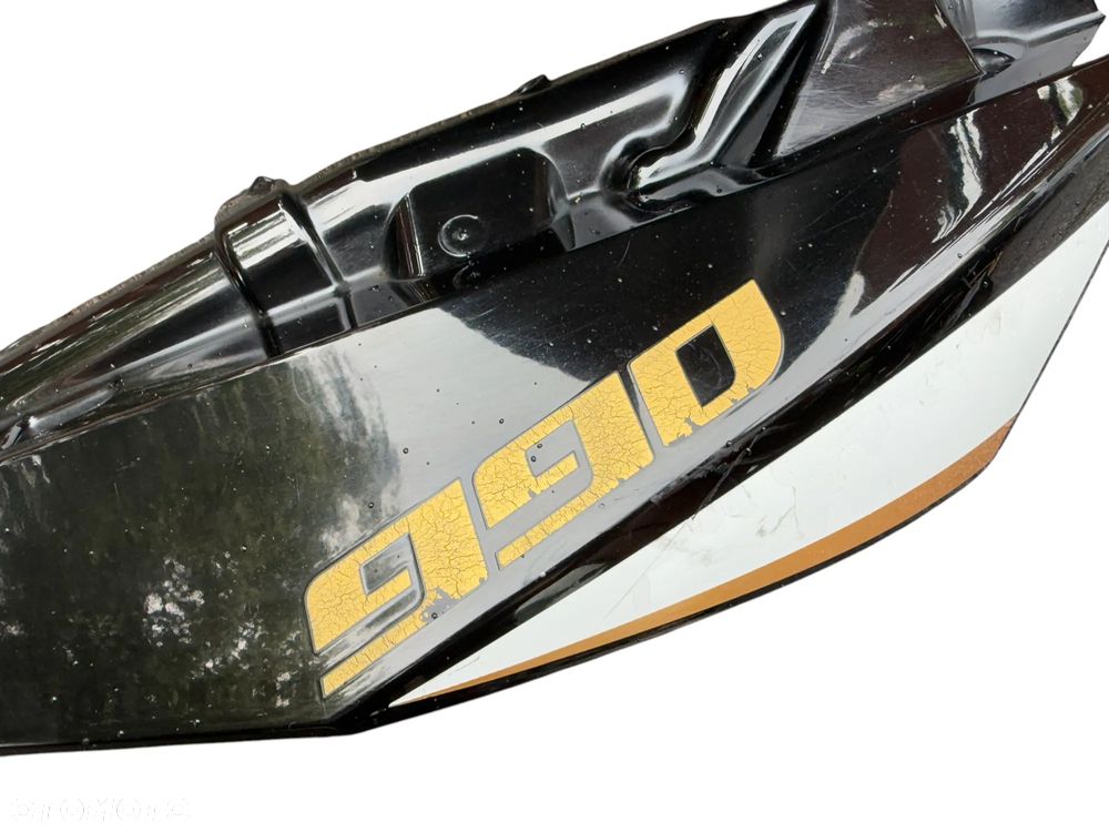 Boczek tył P   KTM Super Duke 990 07-13r - 3