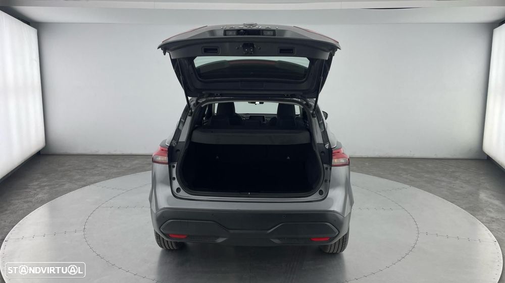 Nissan Qashqai 1.3 DIG-T N-Connecta Xtronic - 23