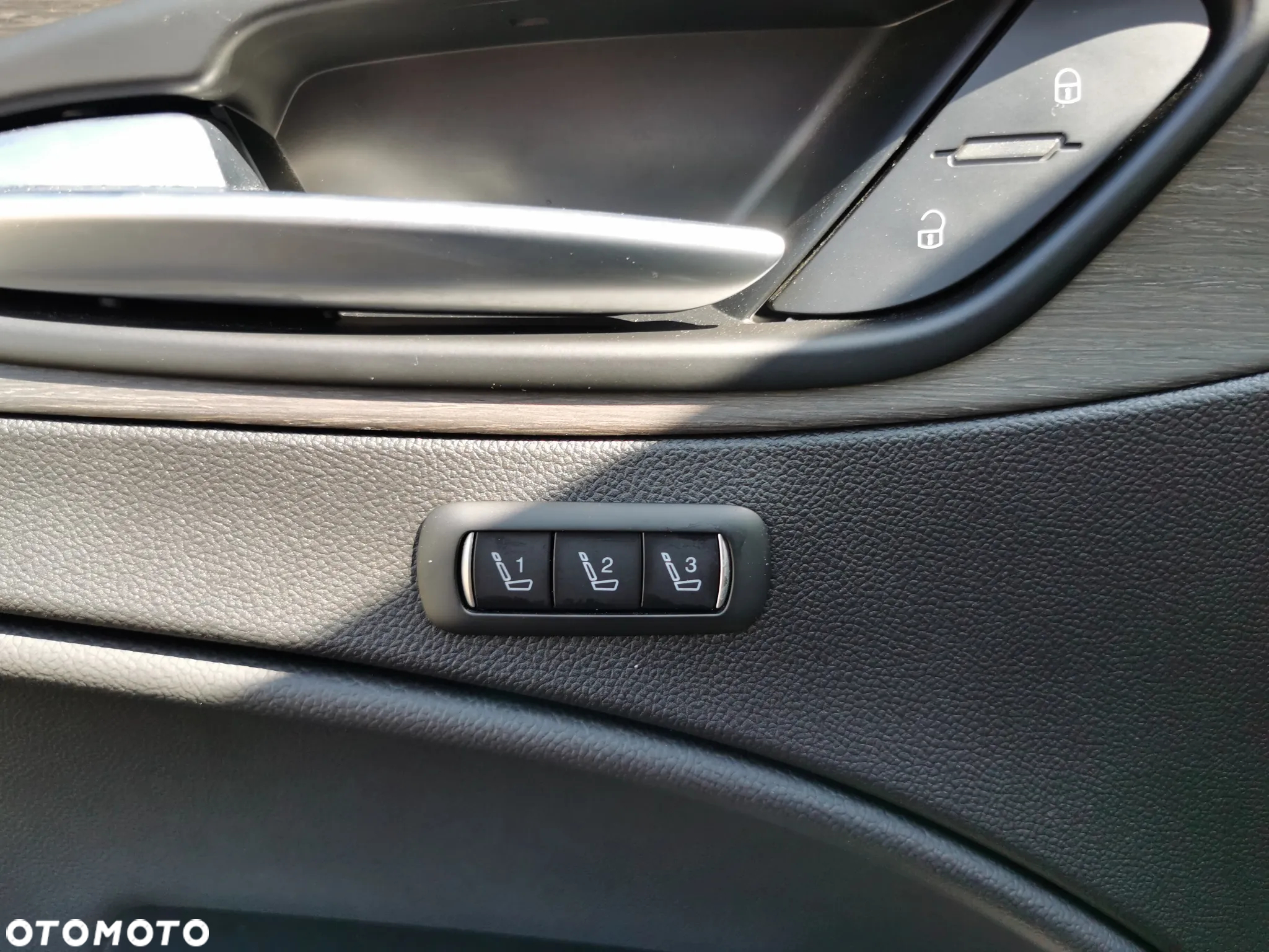 Alfa Romeo Stelvio 2.0 Turbo 16V AT8-Q4 Ti - 25