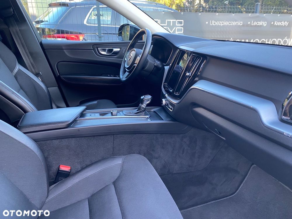 Volvo XC 60 D4 AWD Momentum - 16