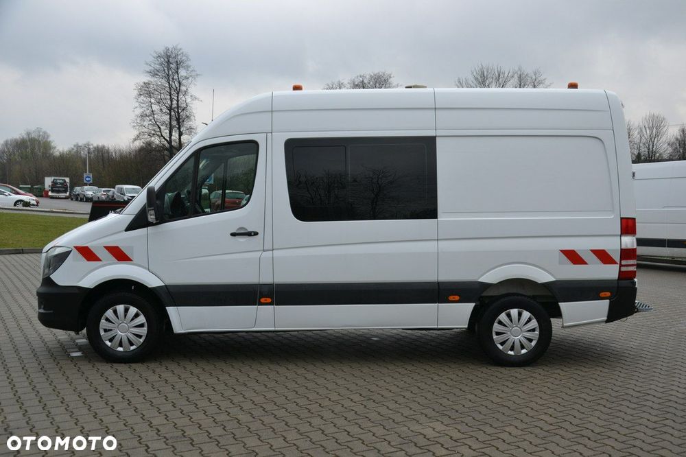 Mercedes-Benz Sprinter - 4
