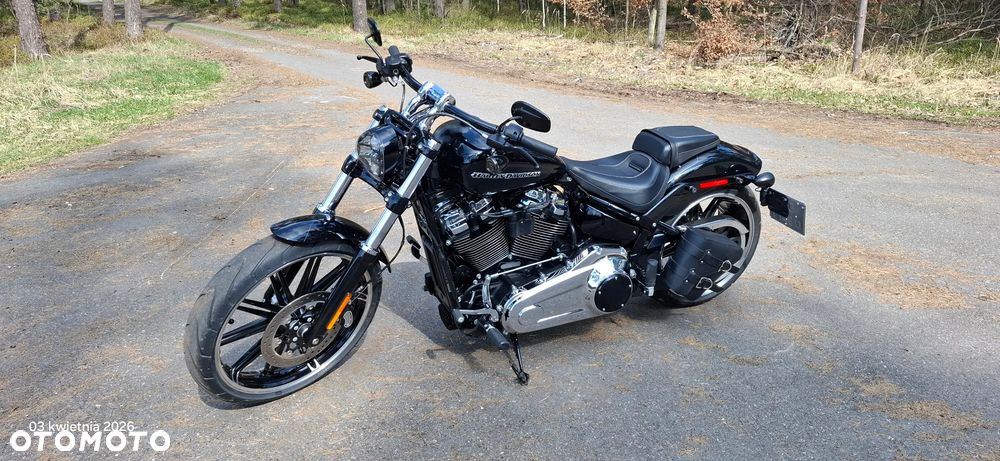Harley-Davidson Softail Breakout - 3