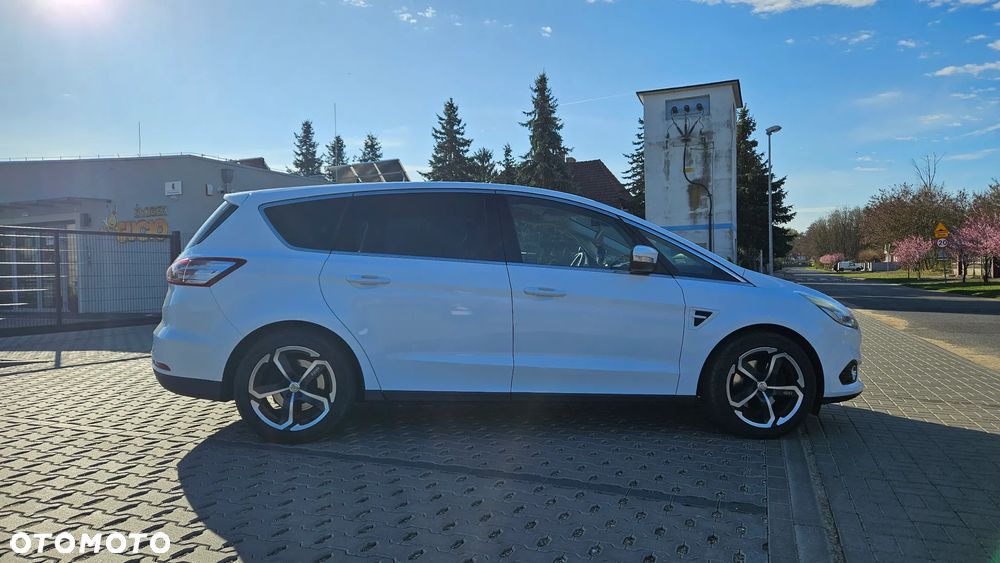 Ford S-Max 2.0 TDCi Titanium PowerShift - 4