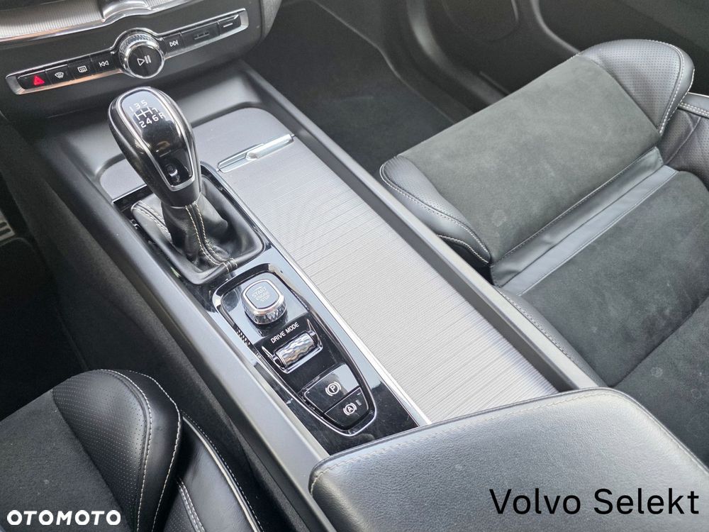 Volvo XC 60 - 29