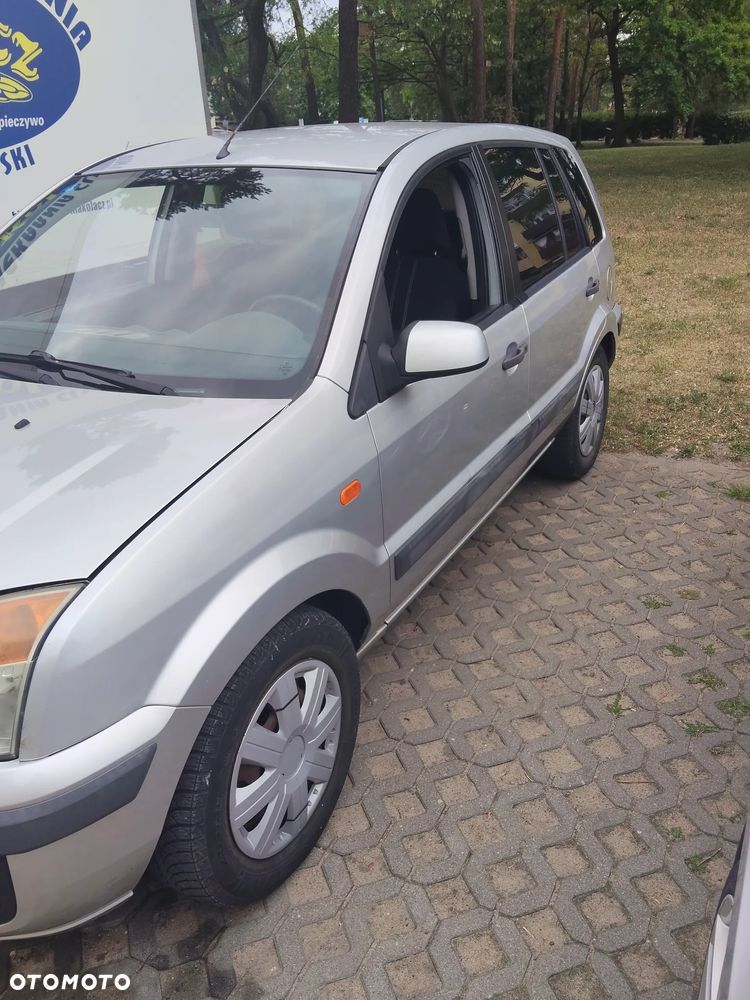 Ford Fusion - 6