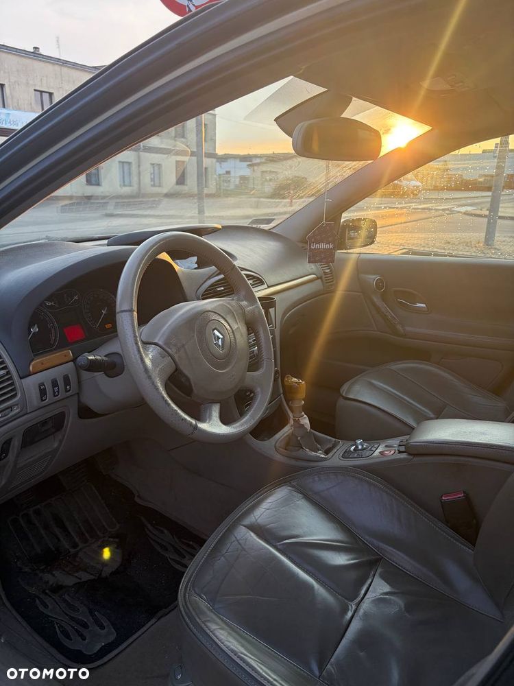 Renault Laguna 2.0T Luxe Privilege - 17
