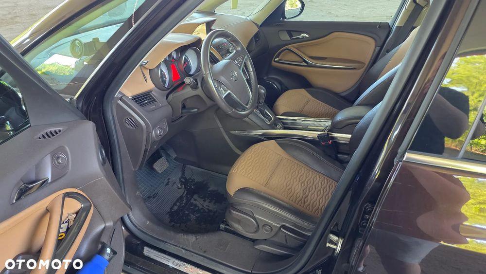 Opel Zafira - 12