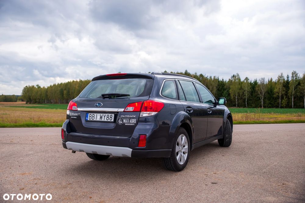 Subaru Outback - 6