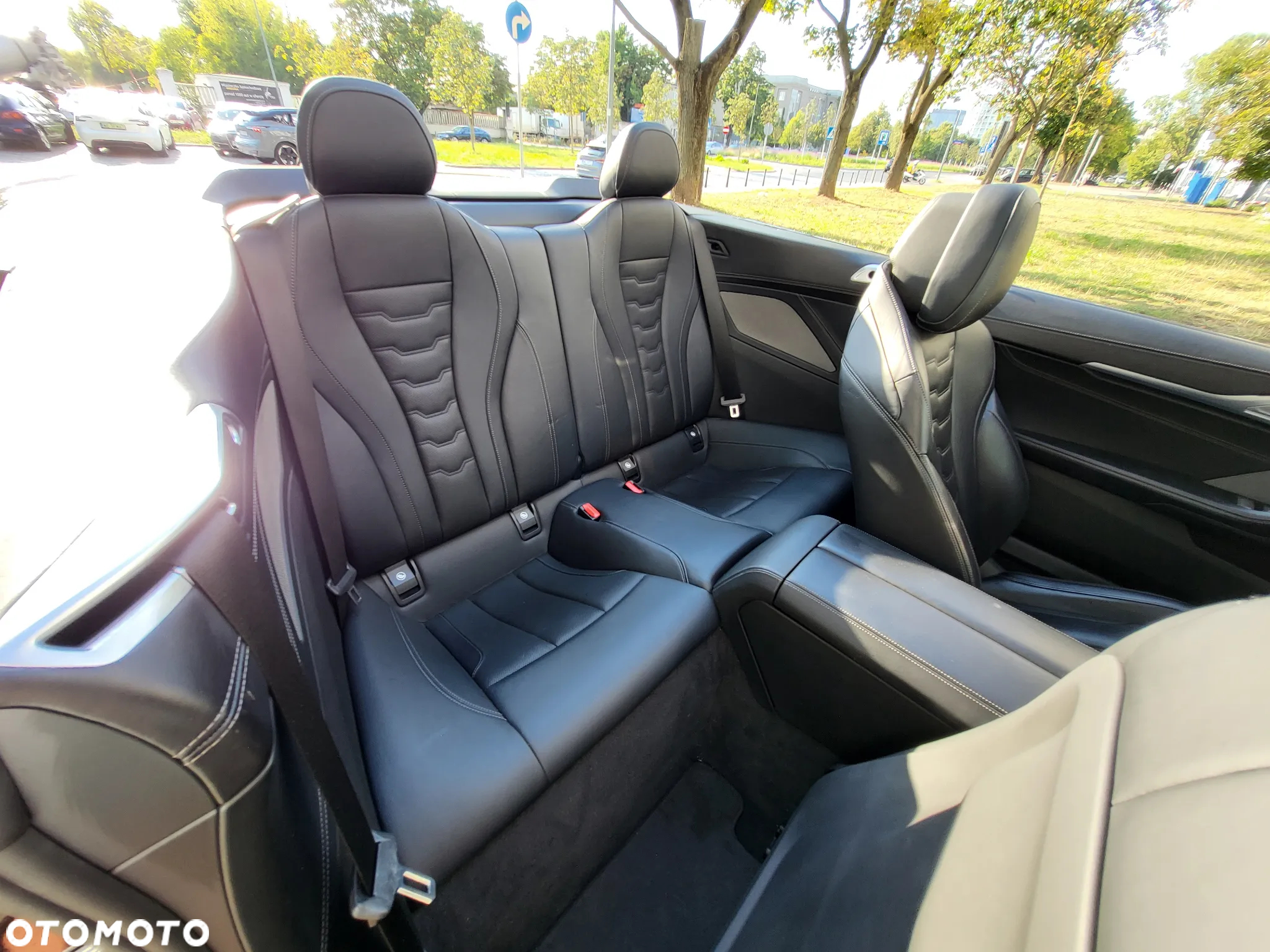 BMW Seria 8 M850i xDrive Cabrio - 33
