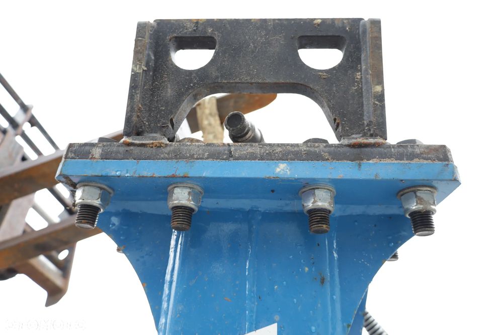 Młot hydrauliczny Okada 800 Breaker Hammer 393 kg - 22