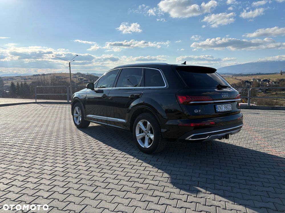 Audi Q7 - 1